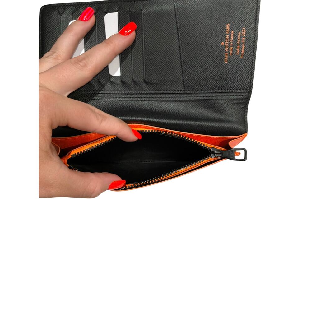 Louis Vuitton Brazza Wallet LV Friends Virgil Abloh Zoooom Monogram TA5220 - Picture 9 of 12